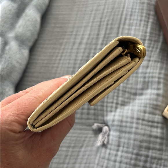 Louis Vuitton Sarah Azur Wallet - Picture 13 of 15